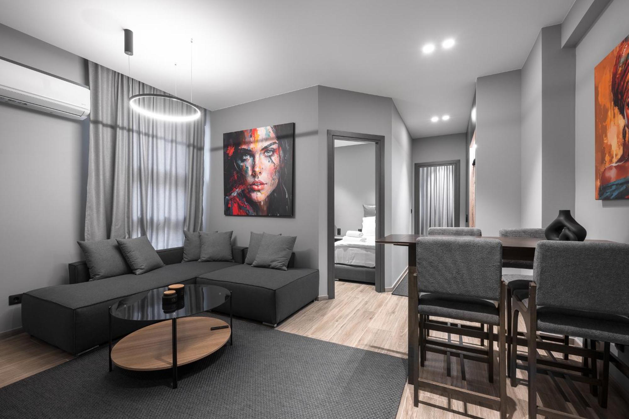No9, Chic & Modern 2Bdr Apartment In The Centre Of テッサロニキ エクステリア 写真