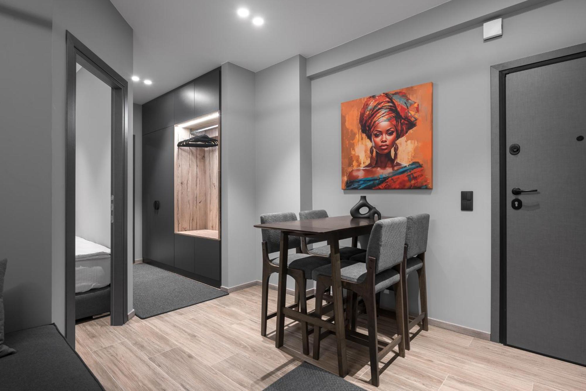 No9, Chic & Modern 2Bdr Apartment In The Centre Of テッサロニキ エクステリア 写真