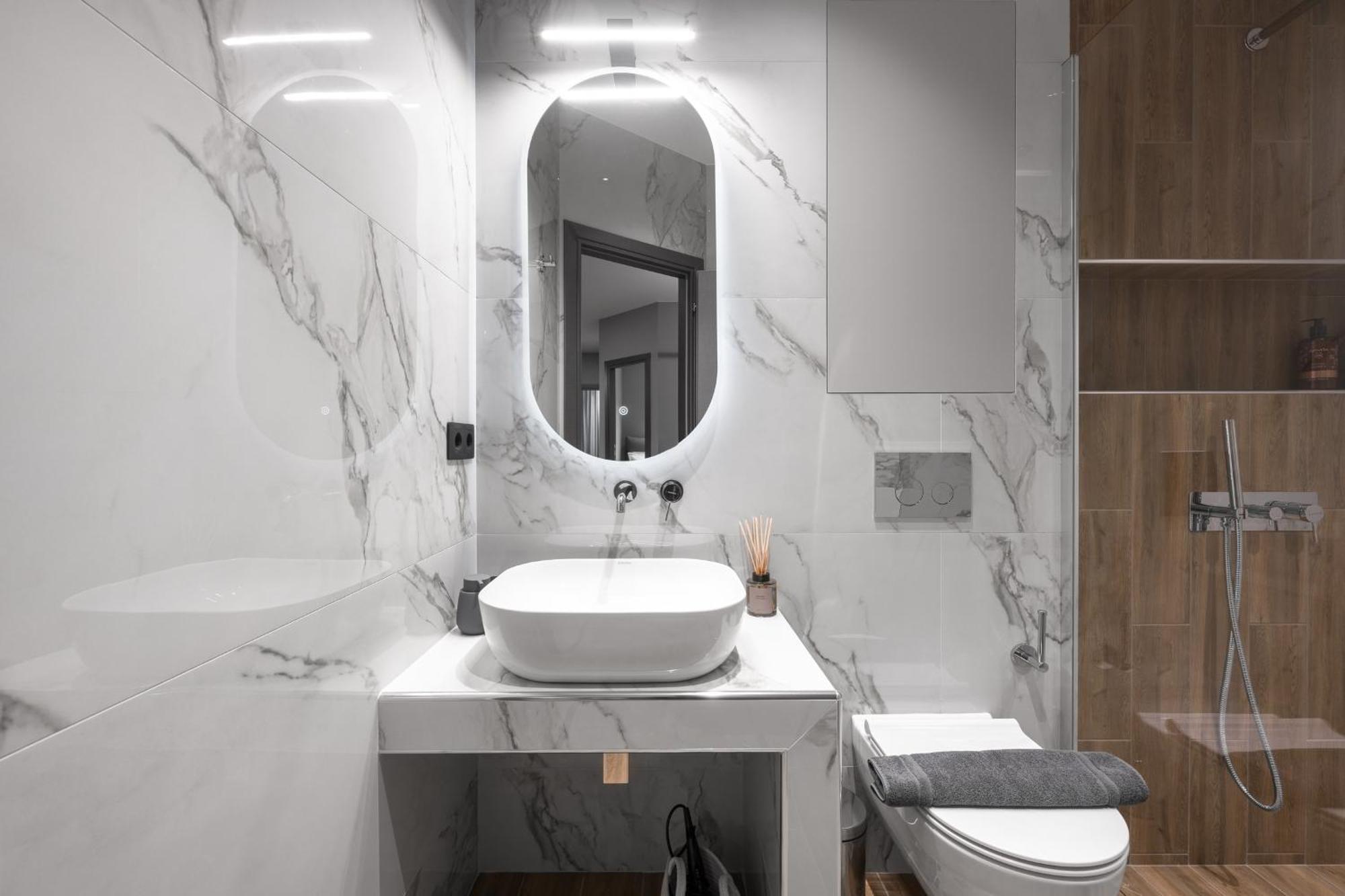 No9, Chic & Modern 2Bdr Apartment In The Centre Of テッサロニキ エクステリア 写真