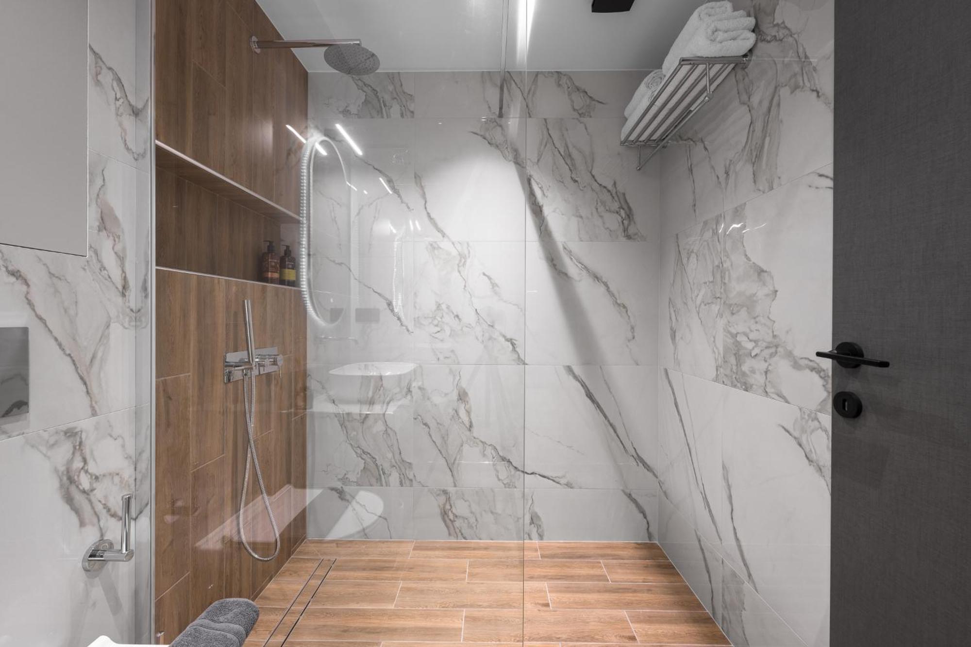 No9, Chic & Modern 2Bdr Apartment In The Centre Of テッサロニキ エクステリア 写真